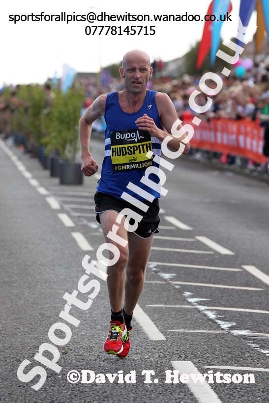 Ian Hudspith finishing the mens 2014 BUPA Great North Run. Photo: David T. Hewitson/Sports for All Pics